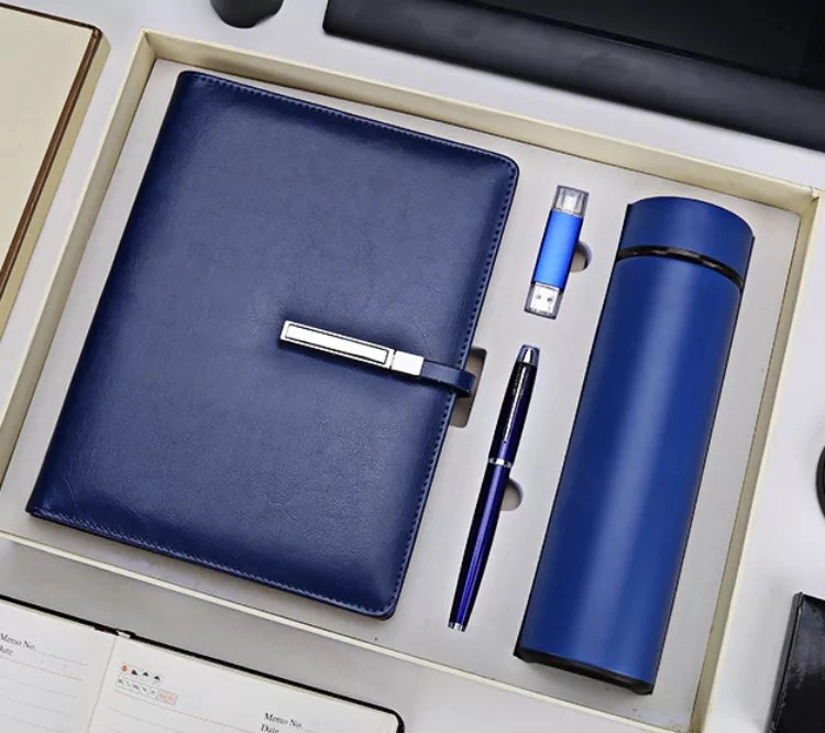 Hộp quà sổ bút đồng bộ nâng tầm sự chuyên nghiệp cực tốt