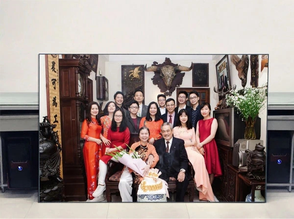 Khung ảnh gỗ để bàn mang lại cảm giác vô cùng ấm áp