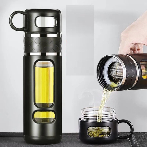 Ly thủy tinh có lõi lọc giúp pha trà vô cùng nhanh chóng