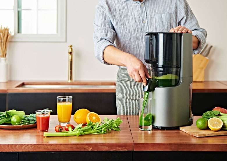 Máy ép chậm hỗ trợ việc bếp núc cực kỳ nhanh chóng