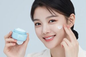 review kem dưỡng ẩm cho da khô