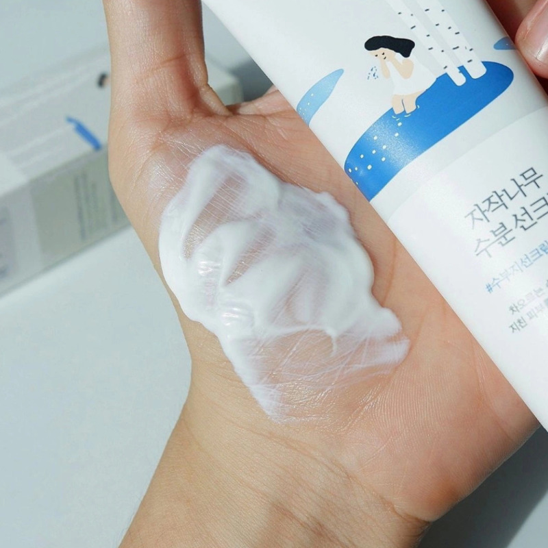 Round Lab chiết xuất bạch dương làm dịu vùng da khô đỏ rát