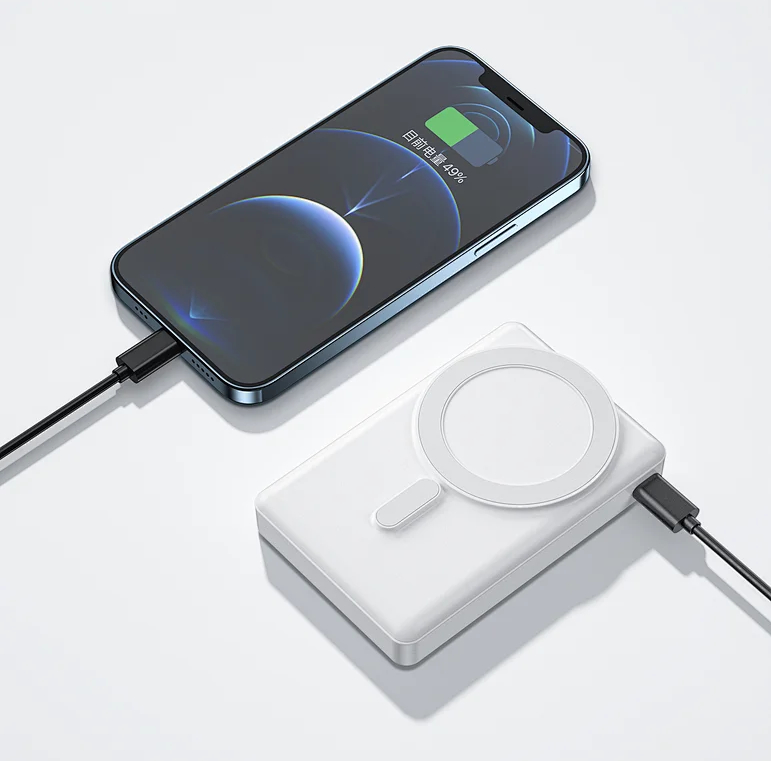 Sạc dự phòng không dây vô cùng thiết thực khi đi công tác