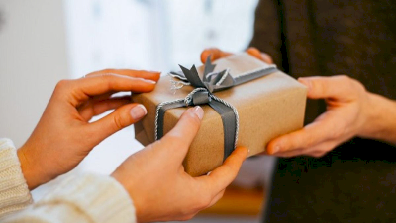 Sự tinh tế trong cách chọn quà giúp bạn ghi điểm tuyệt đối