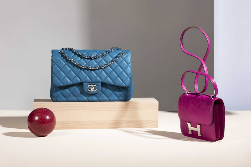 Túi xách thời trang là phụ kiện không thể thiếu của phái đẹp