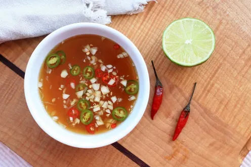 Bảo quản đúng cách giữ cho nước mắm không bị đổi màu và mất vị