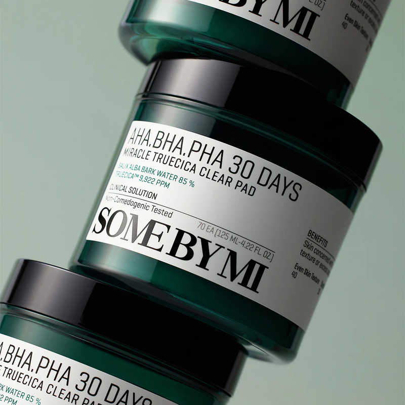 Bông lau tẩy da chết đa tầng Some By Mi AHA-BHA-PHA 30 Days Miracle Clear Pad.