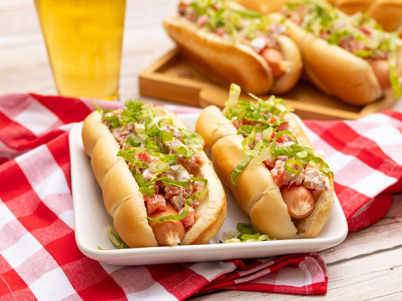 Cơm cuộn và sandwich là những món ăn tự làm cực kỳ phù hợp để mang đi dã ngoại