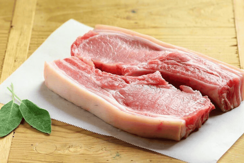 Phần mỡ và nạc dính chặt vào nhau là dấu hiệu của miếng thịt chất lượng