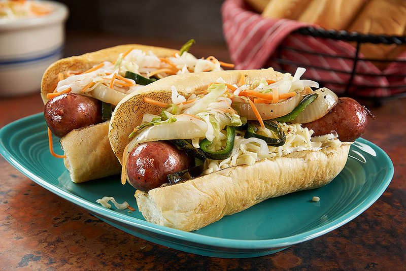 Sandwich phô mai xúc xích nướng giòn kéo sợi vô cùng hấp dẫn