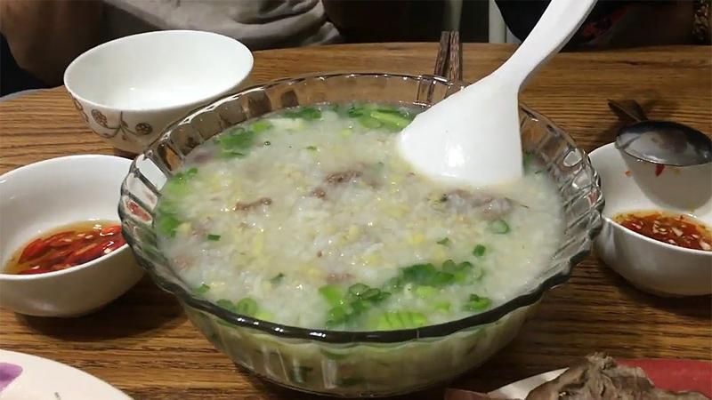 Cháo thịt bò là món ăn ấm lòng, bổ dưỡng