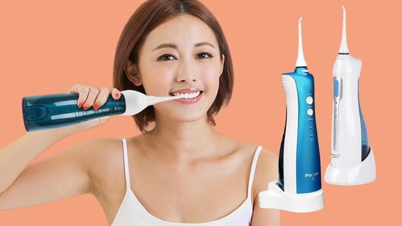 Máy tăm nước có tác dụng phun nước vào các kẽ răng
