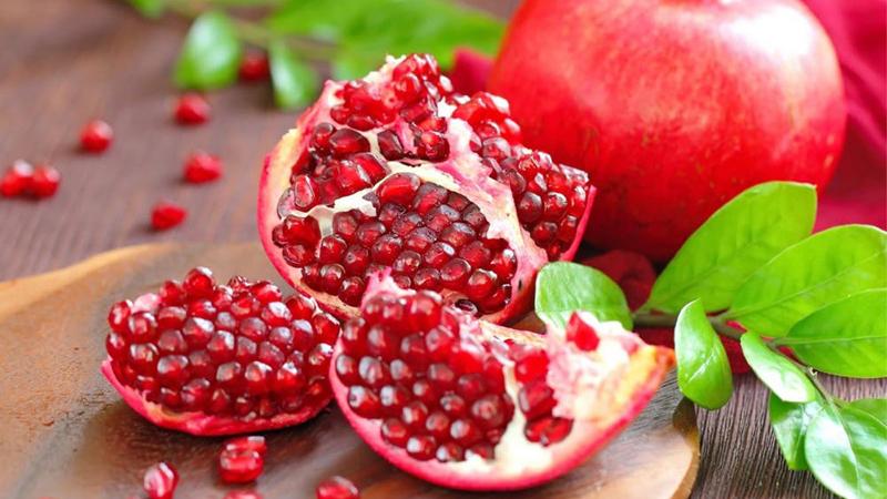 Lựu cũng chứa nhiều kali và oxalat, có thể tạo sỏi thận