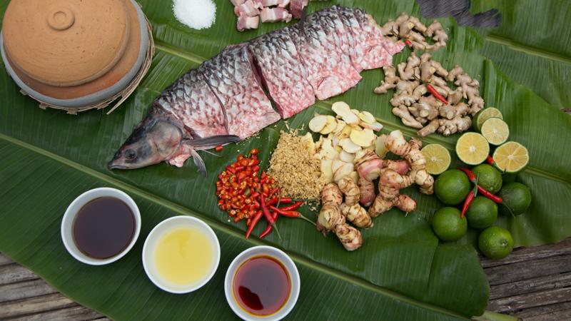 Chuẩn bị nguyên liệu làm cá lóc kho tộ