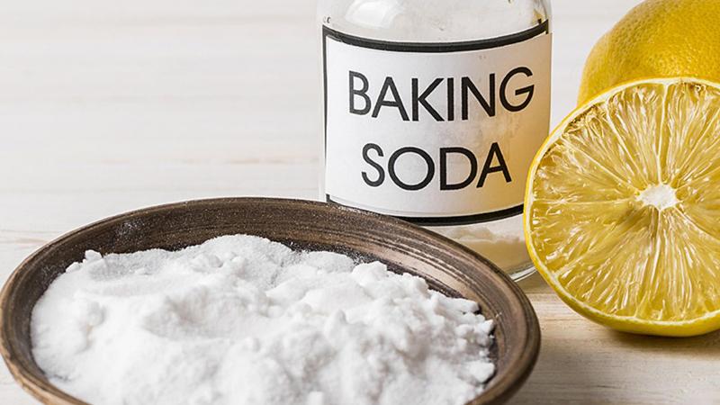 Baking soda giúp làm trắng quần áo và làm mềm vải