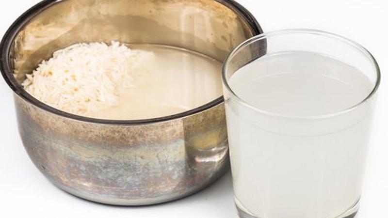 Nước vo gạo là một cách làm quần áo trắng hơn