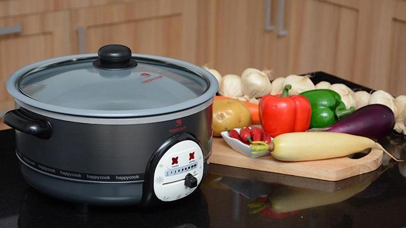 Nồi lẩu điện Happy Cook có thiết kế đơn giản và nhỏ gọn