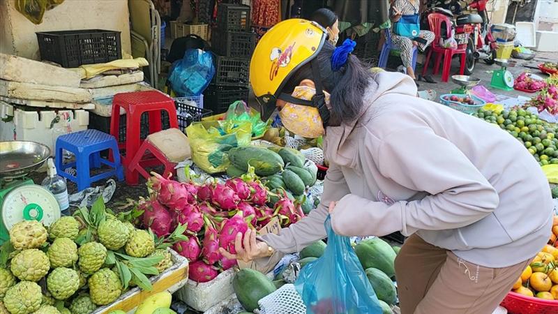 Bạn có thể mua hàng hóa với giá rẻ hơn khi đi vào cuối ngày
