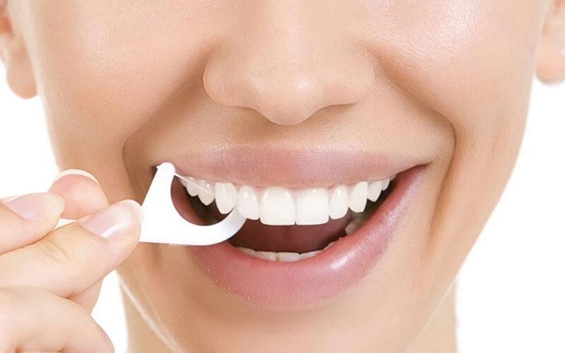 Cách sử dụng tăm chỉ nha khoa