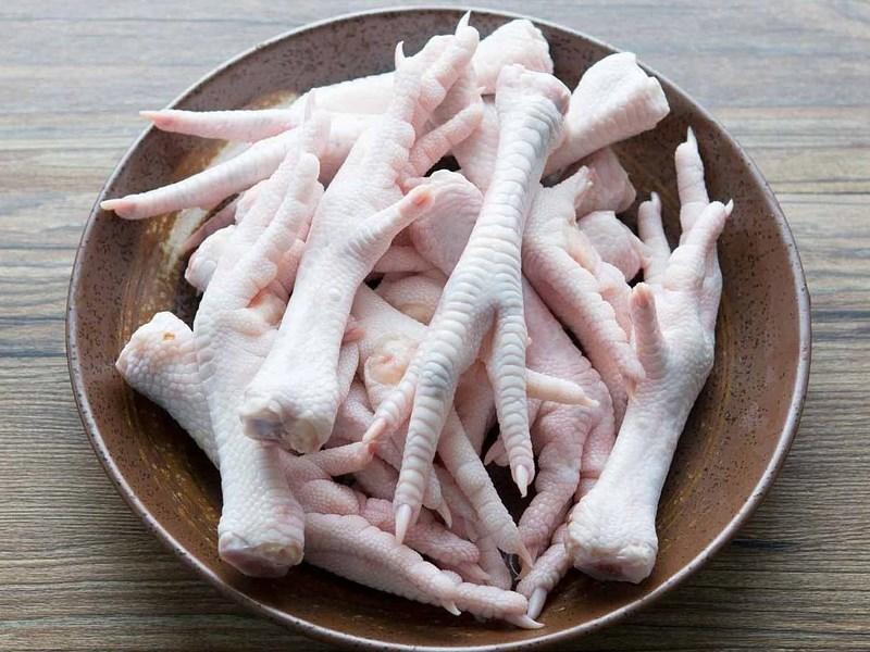 Kinh nghiệm chọn mua chân gà tươi ngon