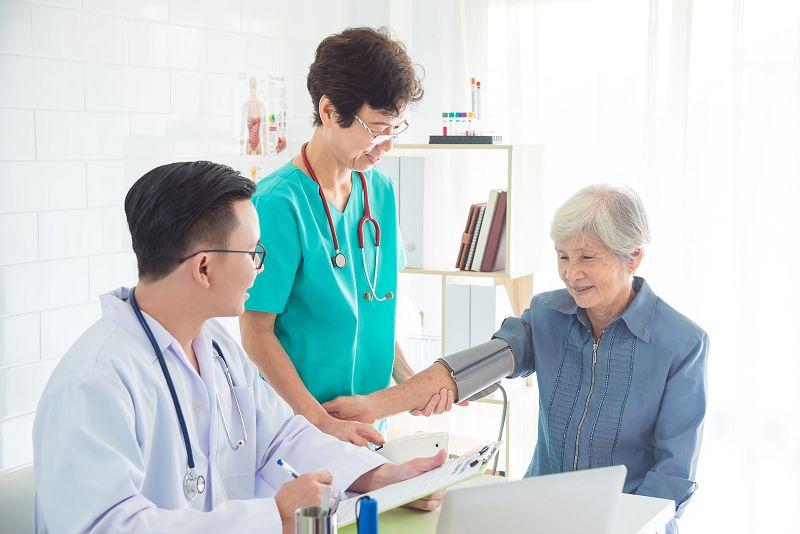 Kiểm tra sức khỏe định kỳ và tầm soát đột quỵ