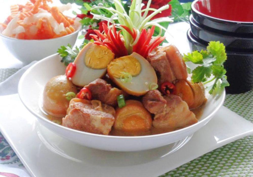 Thành phẩm thịt kho hột vịt nước dừa