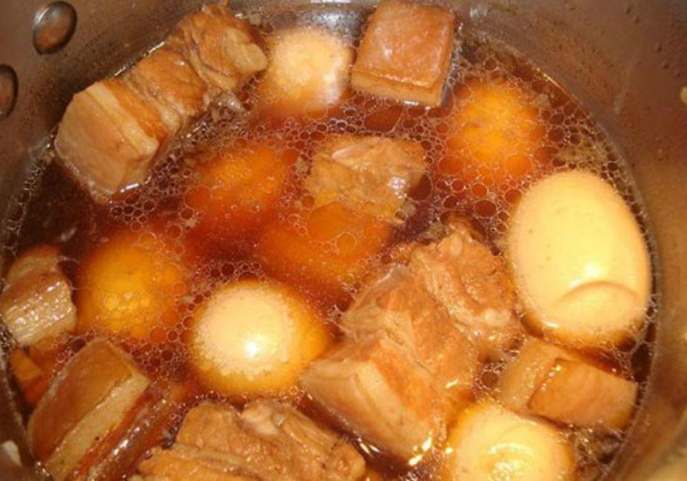 Cách làm thịt kho hột vịt nước dừa
