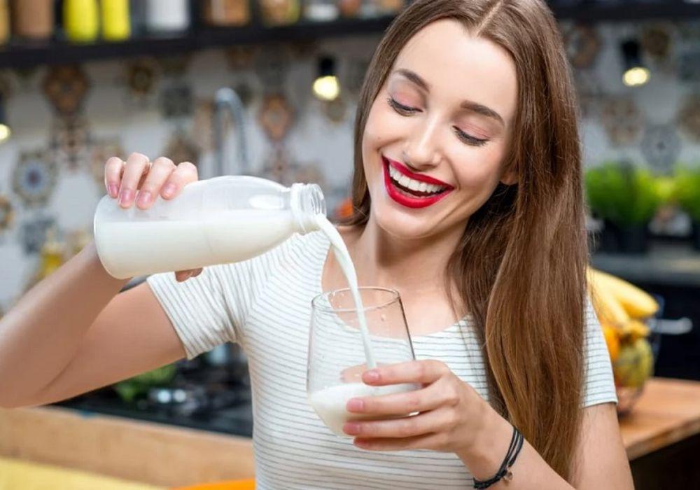 Uống sữa tươi có thể giúp giảm nguy cơ mắc bệnh tim mạch