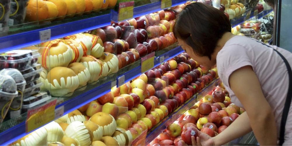 Mua trái cây xuất khẩu tại siêu thị