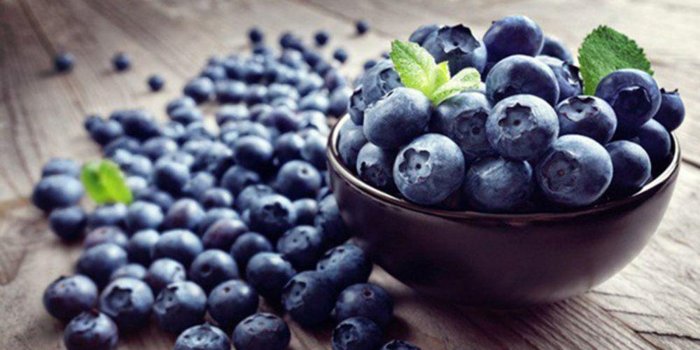 Vitamin C và K trong việt quất bảo vệ sức khỏe tim mạch và duy trì huyết áp ổn định