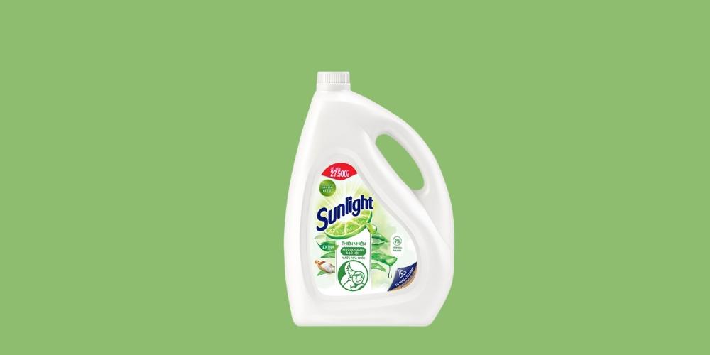 Nước rửa chén Sunlight thiên nhiên 3.6kg giá 126,500đ tại Co.op Online