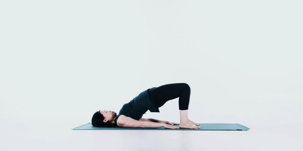 Tư thế cây cầu trong Yoga