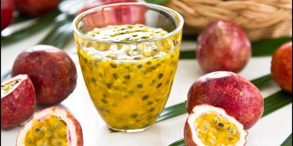 Chanh dây có vị chua ngọt nhẹ, thơm đặc trưng