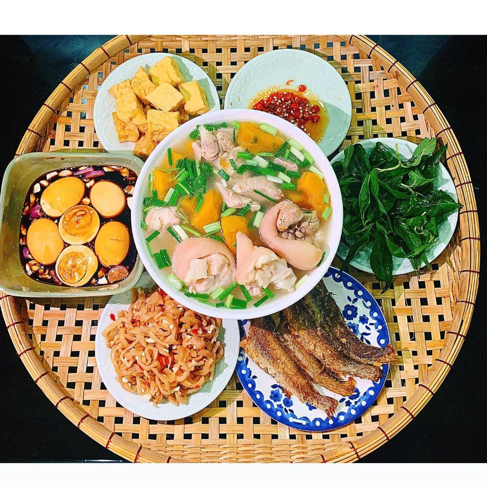 Mâm cơm đầy đủ dưỡng chất, đa dạng món ăn