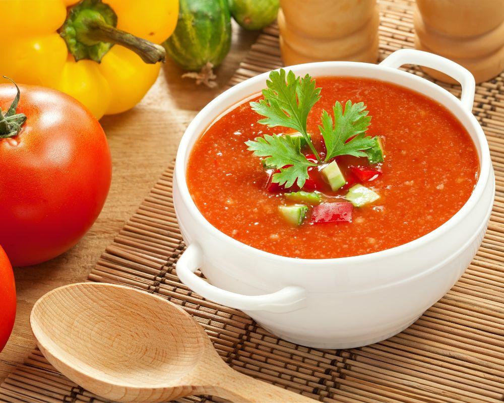 Gazpacho là món súp lạnh truyền thống của Tây Ban Nha