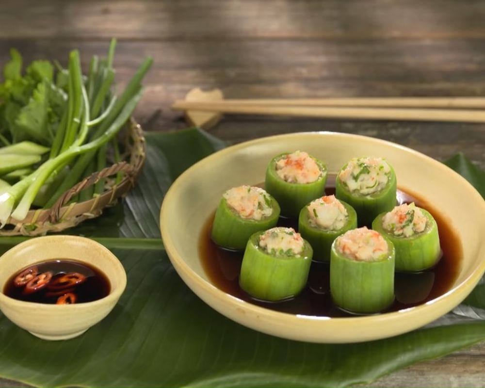 Tôm thịt bằm nhồi quả mướp rắn