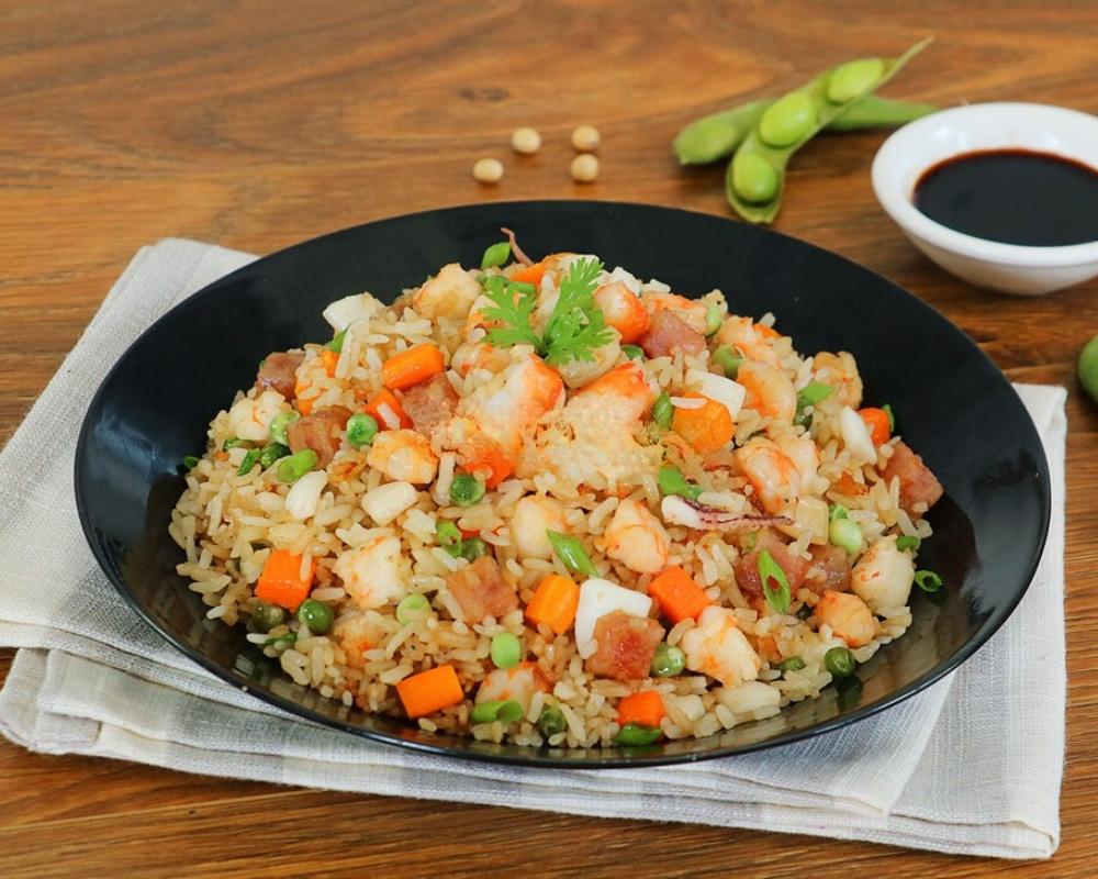 Cơm chiên thập cẩm