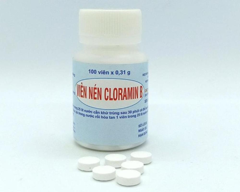 Cloramin B là một chất khử trùng mạnh, có khả năng khử trùng nước, bề mặt, dụng cụ