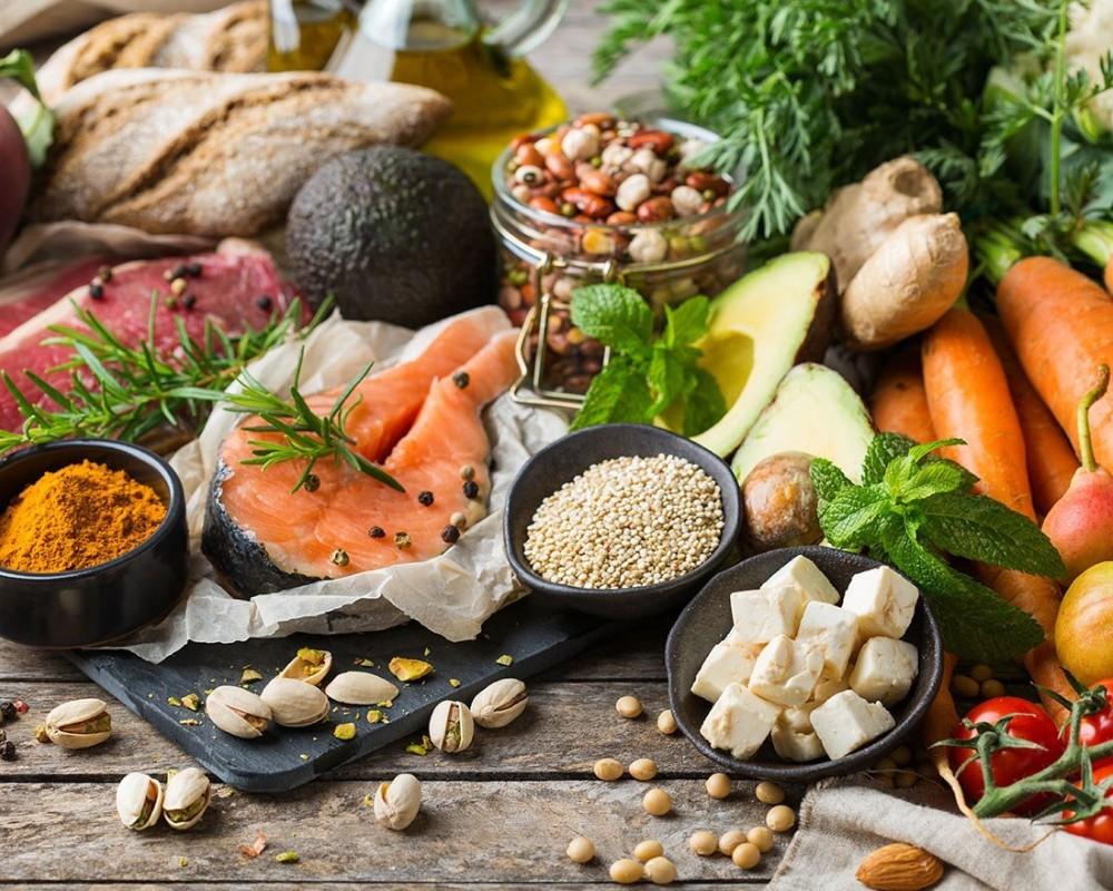 Chế độ ăn uống lành mạnh giúp cung cấp năng lượng cho cơ thể