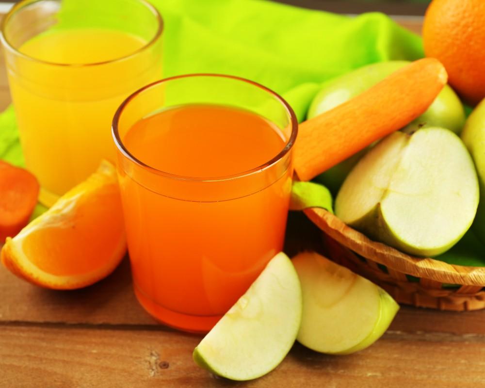 Nước ép táo cà và cam