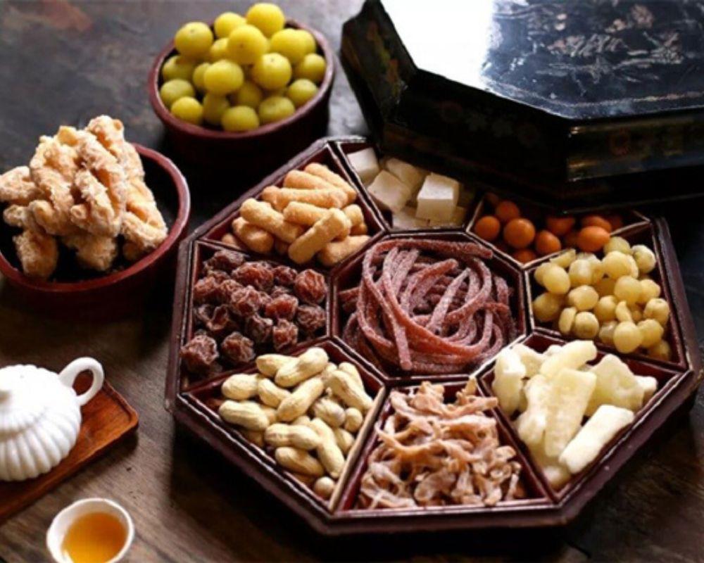 Cách chọn mua món ăn vặt ngày Tết