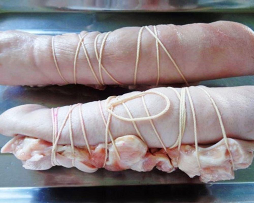Cuộn chặt tai và lưỡi