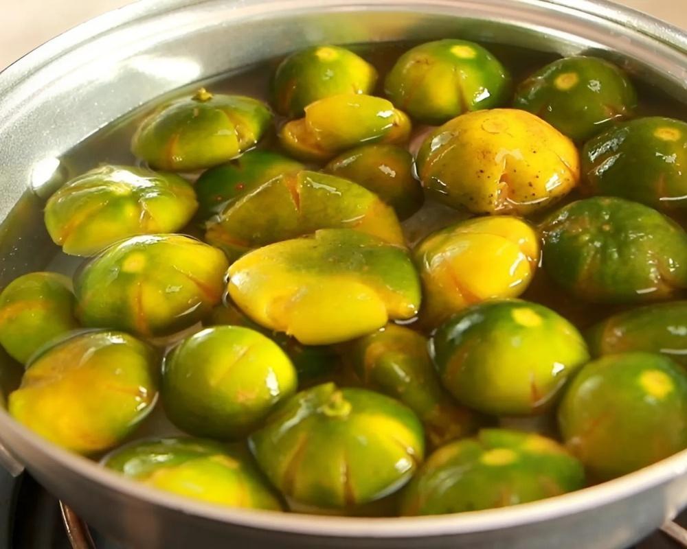 Ngâm quất với nước muối