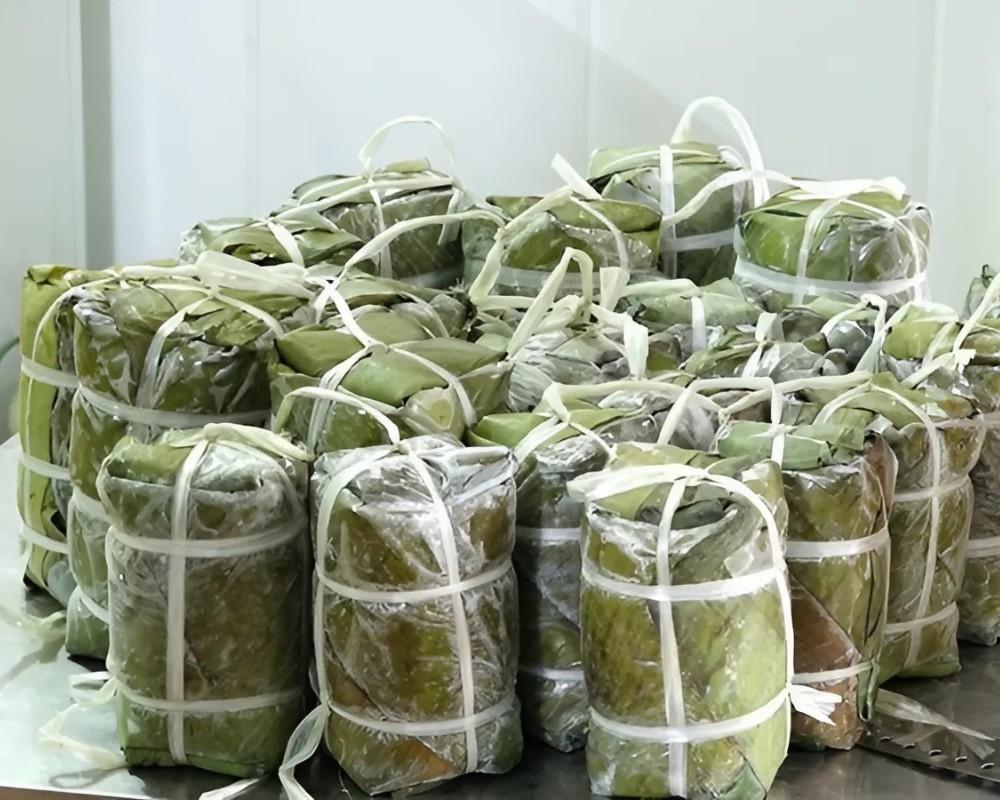 Bảo quản chả lụa ở nơi khô ráo, thoáng mát