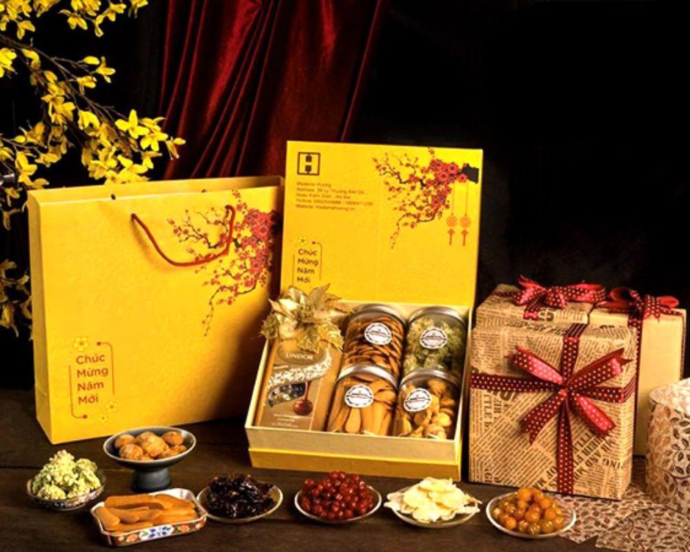 Tiêu chí chọn hộp bánh tặng Tết