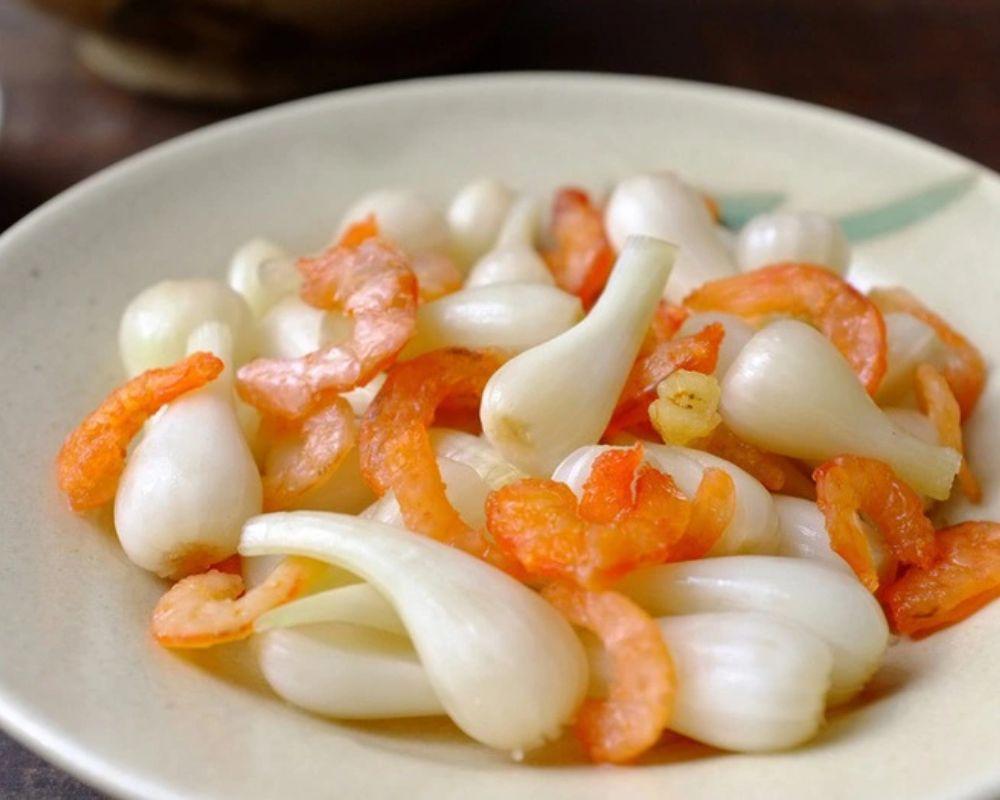 Mặt lợi và hại của củ kiệu, dưa hành