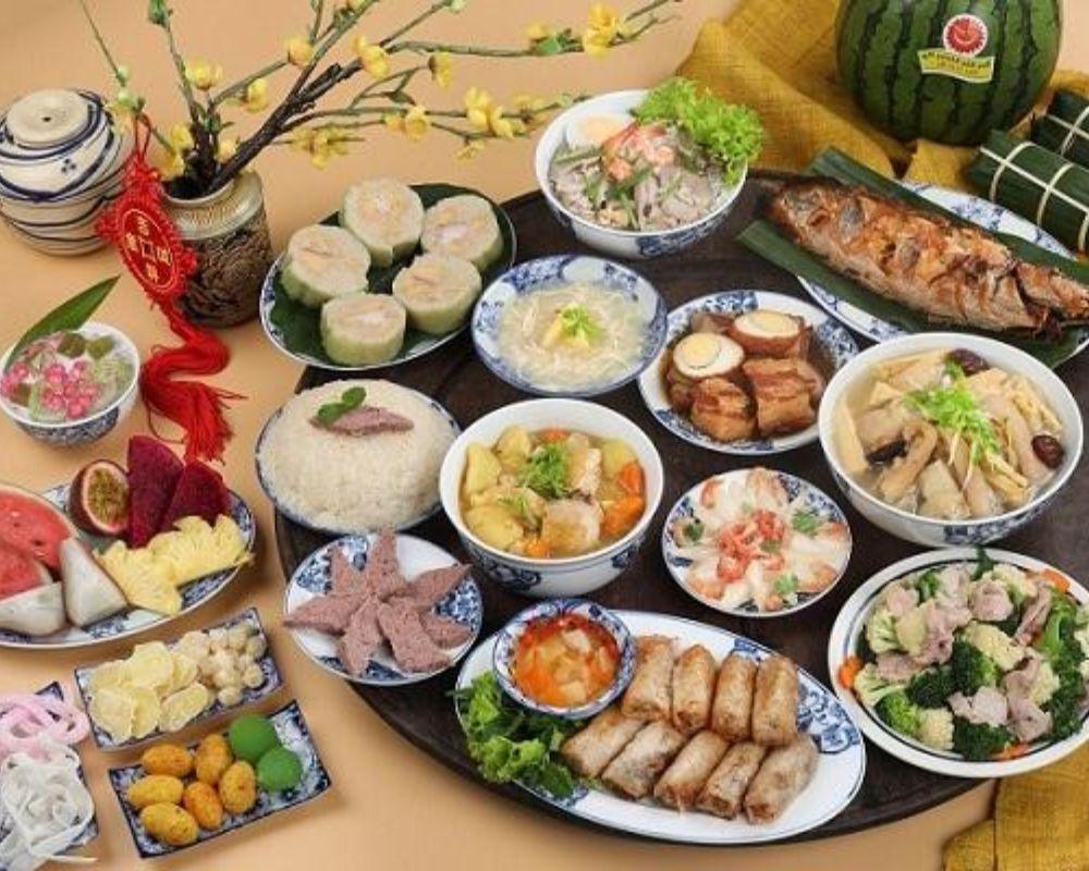 Thưởng thức mâm cơm gia đình với những món mang ý nghĩa may mắn