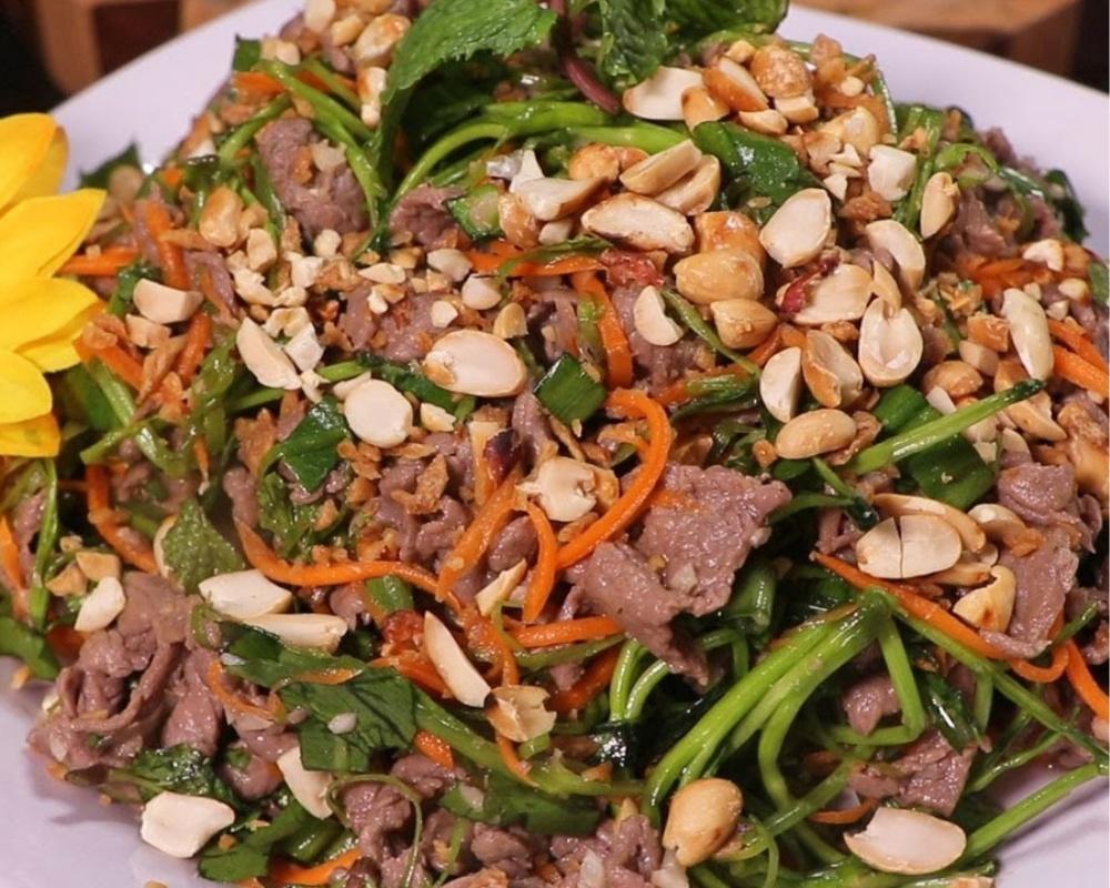 Món nộm rau muống thịt bò ngon miệng cho ngày Tết
