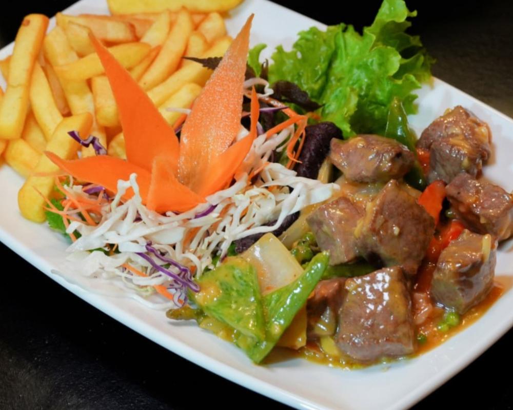 Bò lúc lắc tiêu xanh