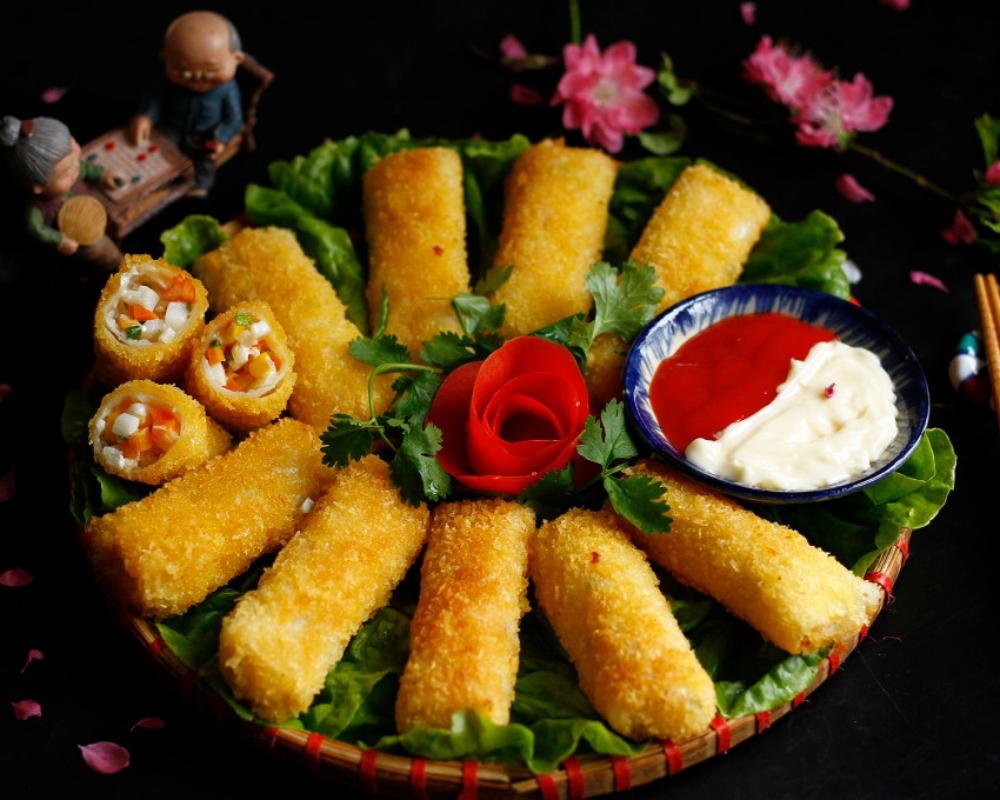 Nem cuốn hải sản sốt mayonnaise